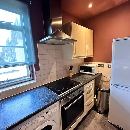 Paddington Station - 2-bedrooms, 2-baths And Living - Posh In Appartamento