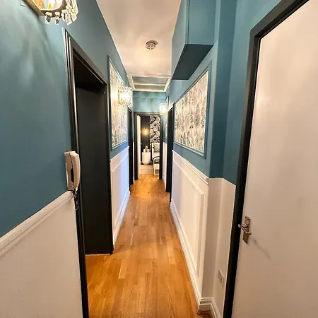 Paddington Station - 2-bedrooms, 2-baths And Living - Posh In
