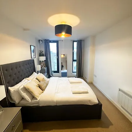 Shard Views Apartment