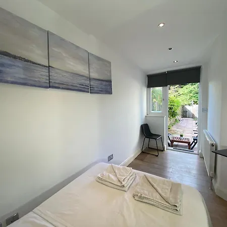 Apartment Lovely One Bedroom Garden Flat In Hendon The Hyde
