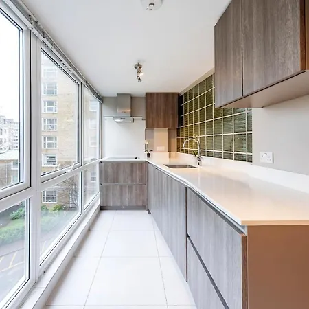 Camden Lux Suite-hosted By Sweetstay *