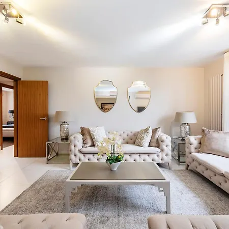 Camden Lux Suite-hosted By Sweetstay London