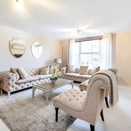 Camden Lux Suite-hosted By Sweetstay Apartment