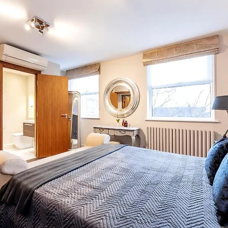 Camden Lux Suite-hosted By Sweetstay Apartment *
