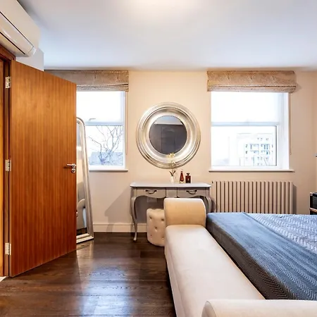 Camden Lux Suite-hosted By Sweetstay London