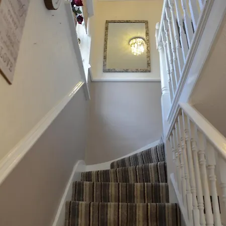 Holiday home Cozy, Modern, Spacious 4 Bedroom House In London Romford