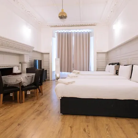 The Chapter - Hyde Park Hotel *