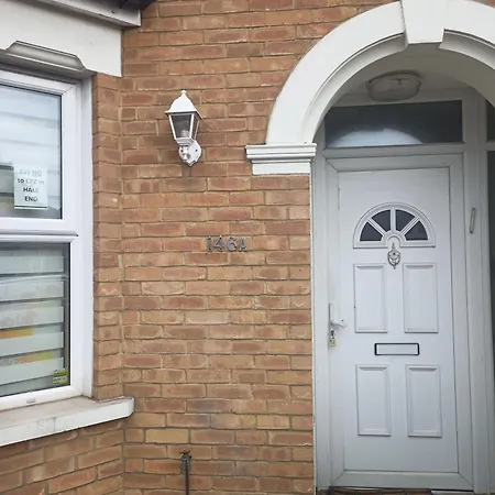 Goldy's Place In E17