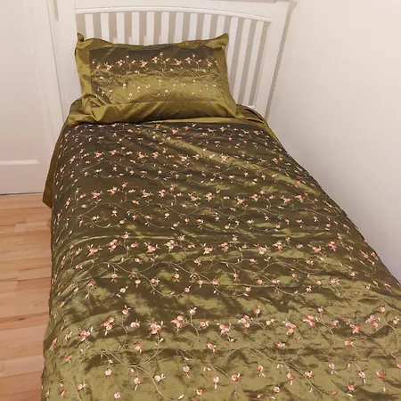 Catford Homely *