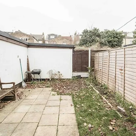 Apartment Super Stylish 1bd Flat With Garden In Leytonstone *