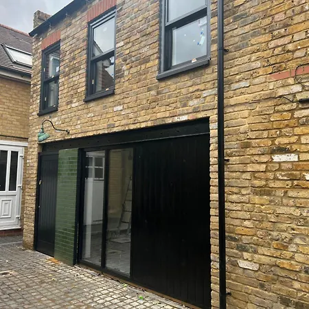 Private In Mews House * London