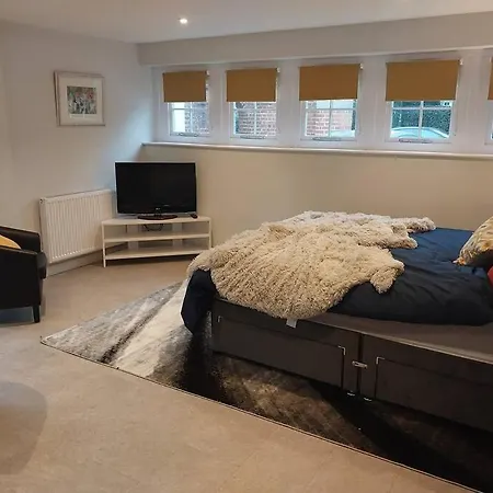 Apartment Turing Lodge, Near Court