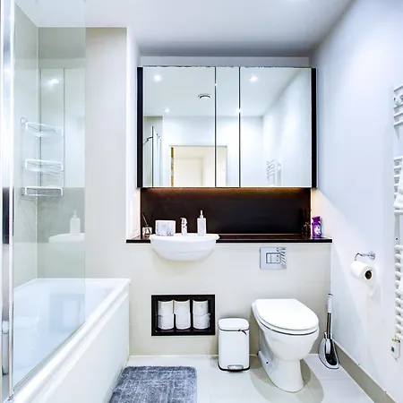 Luxee By Excel Apartment
