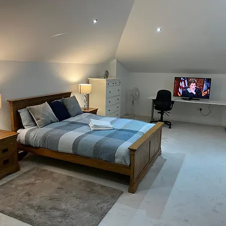 Your Royal Victoria Excel O2 Arena Hotel London