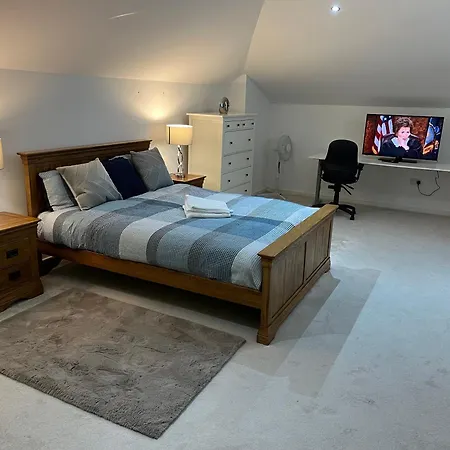 Hotel Your Royal Victoria Excel O2 Arena