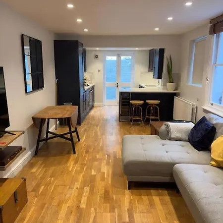 The Finest Flat In Clapham London