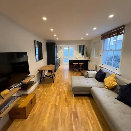 The Finest Flat In Clapham London