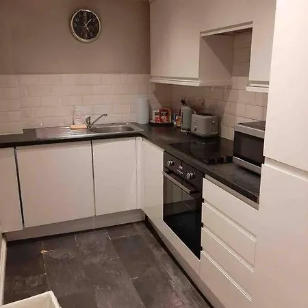 Apartment Modern Two Bed Flat In Canada Water Close To Transport