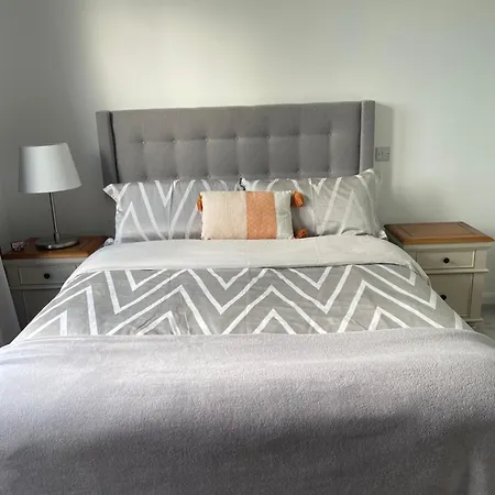 Apartment Luxury One Bedroom Flat In Harrow