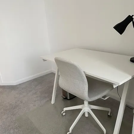 Luxury One Bedroom Flat In * Harrow
