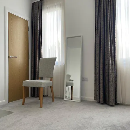 Apartment Luxury One Bedroom Flat In