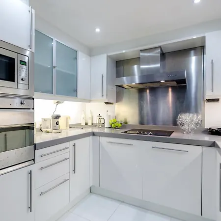 2&3 Bedrooms Near Excel - Modern Spacious For Larger Groups Apartment