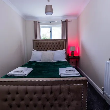 3kingbr&sofabed-garden-aircon-bbq-parkg * London