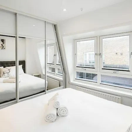 Stylish & Peaceful Covent Garden Apartment *
