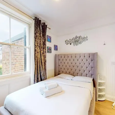 Cozy 1 Bedroom Flat In Walham Green Apartment *