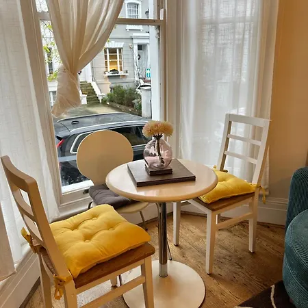 Cosy One Bedroom Flat
