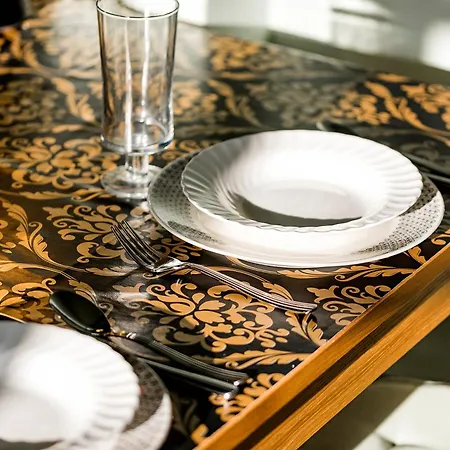 Warm And Welcoming In Putney By Underthedoormat *