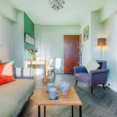 Warm And Welcoming In Putney By Underthedoormat Apartment