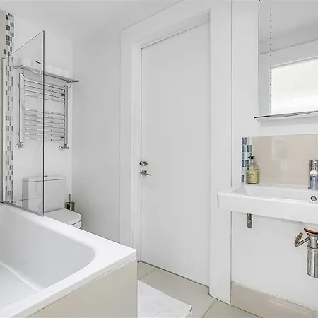 Apartment Earls Court Spacious