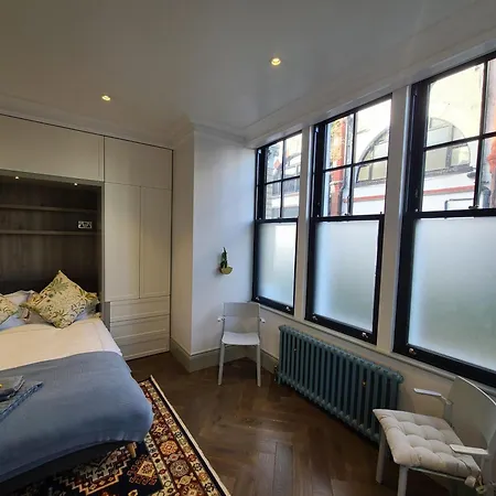 Boutique Linden Gardens 1st Floor And Loft Apartment *