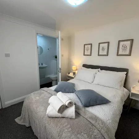 Contemporary Style In The Heart Of * London