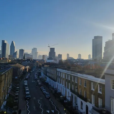 Urban Oasis With Views In Old St London