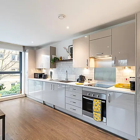 Spacious And Trendy Shoreditch Flat * London