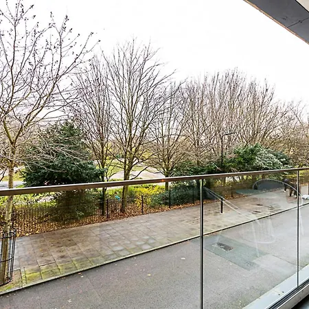 Spacious And Trendy Shoreditch Flat Apartment