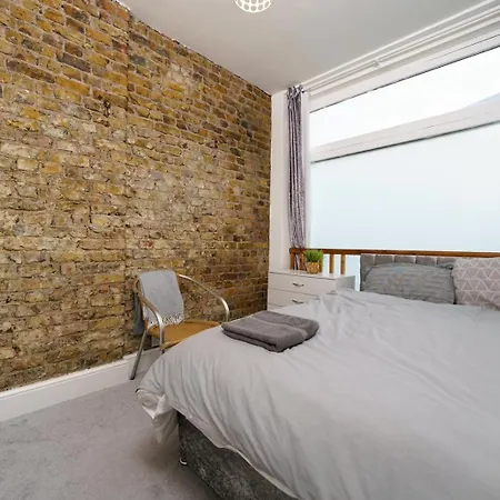 Apartment Modern 4-bedroom In Fulham, *