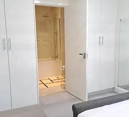Cozy Double With Large En Near Canary Wharf With Amazing Views In A Shared *