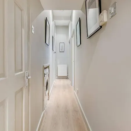 Apartment Chic 3 Bedroom Brixtonclapham Near Tube *