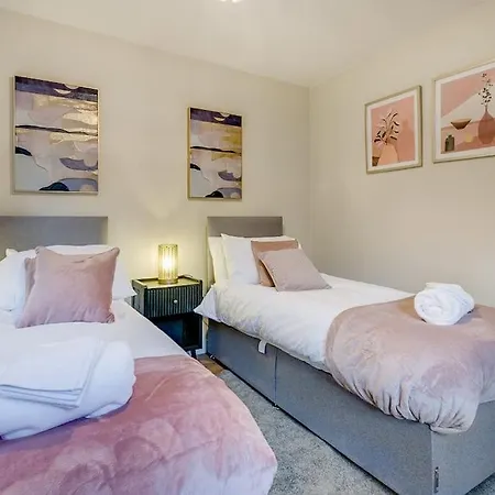Chic 3 Bedroom Brixtonclapham Near Tube