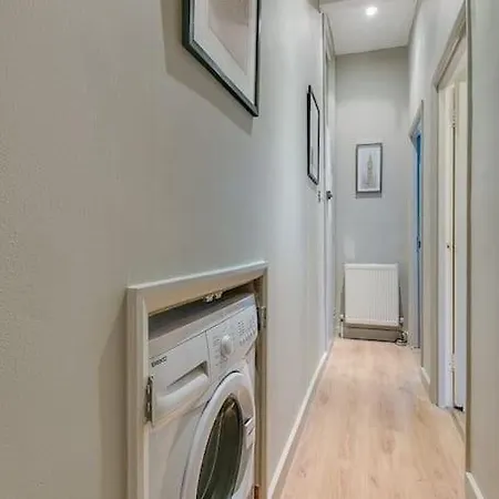 Chic 3 Bedroom Brixtonclapham Near Tube