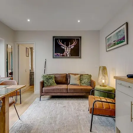 Apartment Chic 3 Bedroom Brixtonclapham Near Tube *