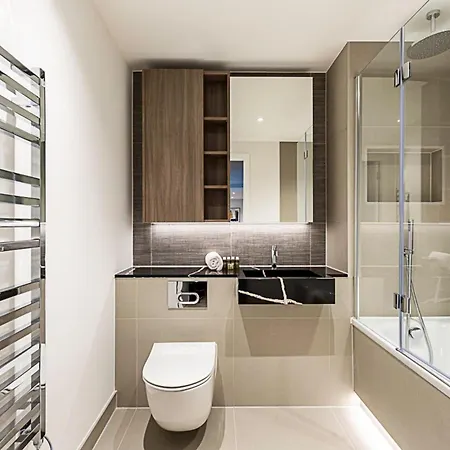 Apartment Chic And Sleek Oasis London