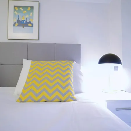 Camden Serviced By Globe Apartment London