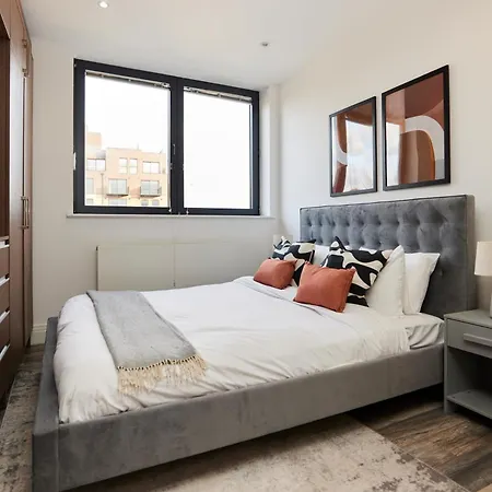 The Wembley Hideaway - Bright 2bdr Flat Apartment