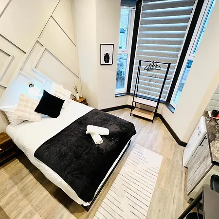 72 Charm Great Location Ii Pensión Londres