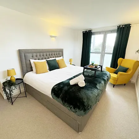 Vibrant 2 Bed In Hoxton And Shoreditch Apartment *