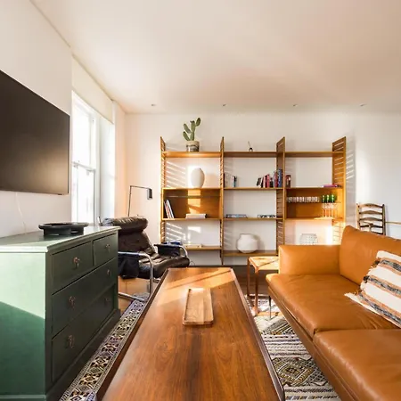 Bellevue Notting Hill 2 Bed By Holland Park Apartment *